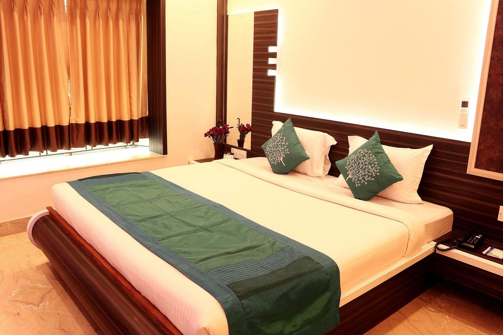 Hotel Narayani Enclave Kolkata Ngoại thất bức ảnh